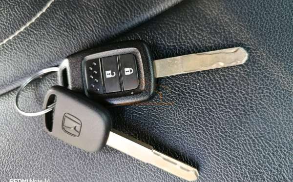 HONDA  BRIO  SATYA 1.2 E