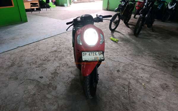 HONDA  SCOOPY