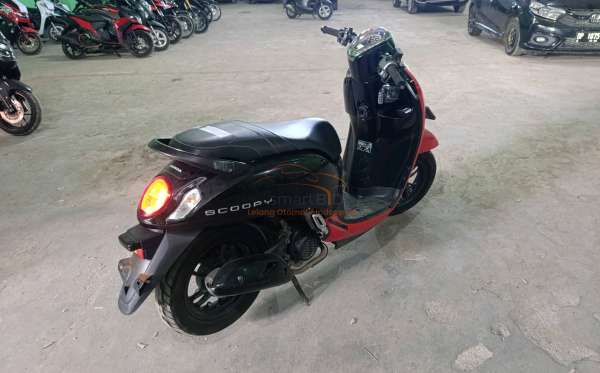 HONDA  SCOOPY