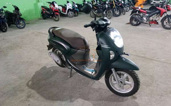 HONDA SCOOPY PRESTIGE