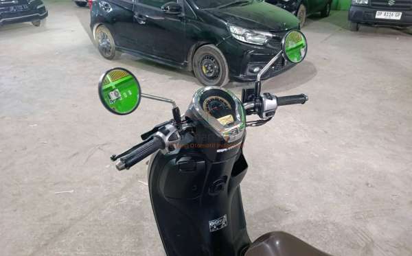 HONDA SCOOPY PRESTIGE