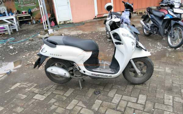 HONDA SCOOPY
