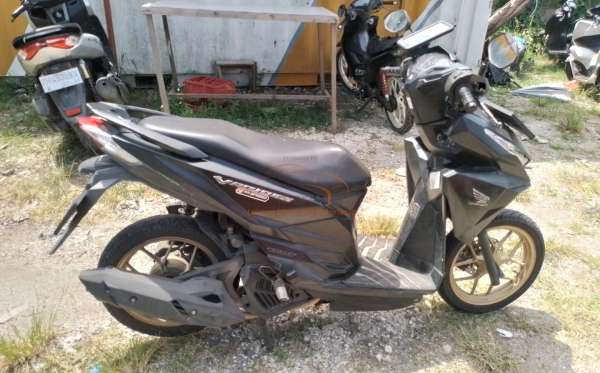 HONDA VARIO 150 SPORTY