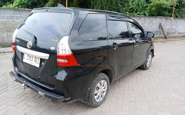 TOYOTA AVANZA E