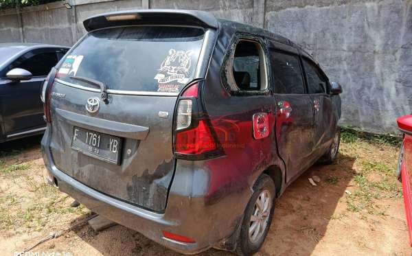 TOYOTA AVANZA 1.3 E