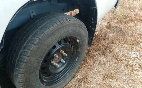 TOYOTA HILUX 2.4G DC