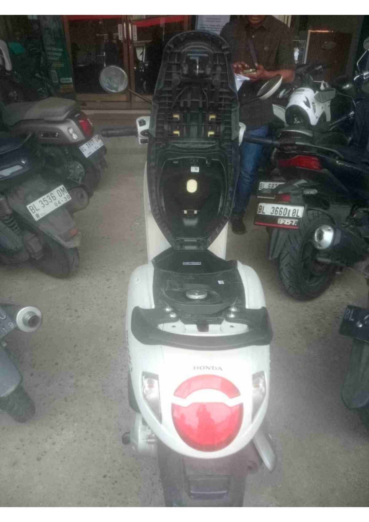 HONDA SCOOPY PRESTIGE