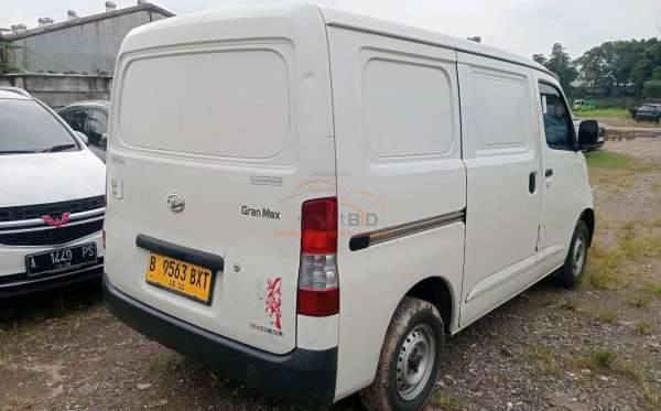 DAIHATSU GRAN MAX BLIND VAN
