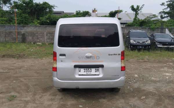 DAIHATSU GRAN MAX