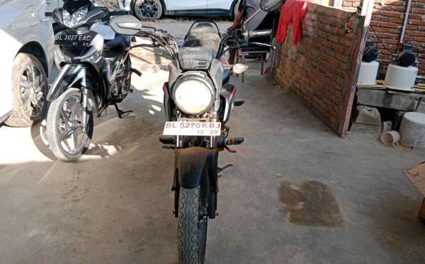 HONDA CB 150 Verza