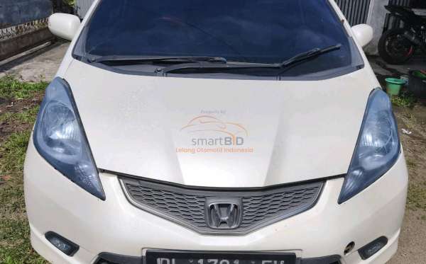 HONDA  JAZZ  GE8 1.5 E