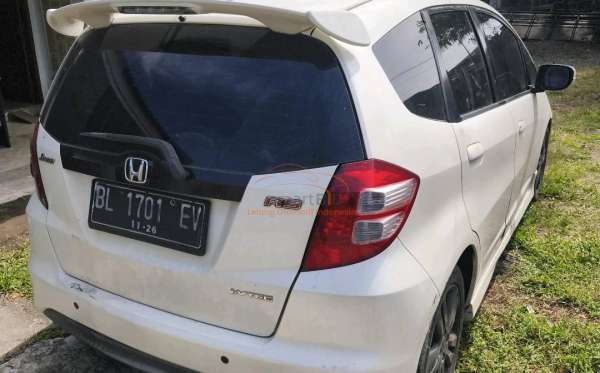 HONDA  JAZZ  GE8 1.5 E
