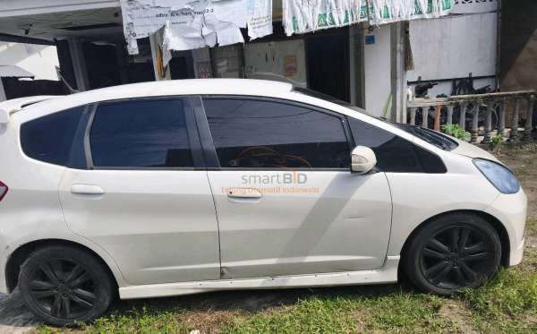 HONDA  JAZZ  GE8 1.5 E