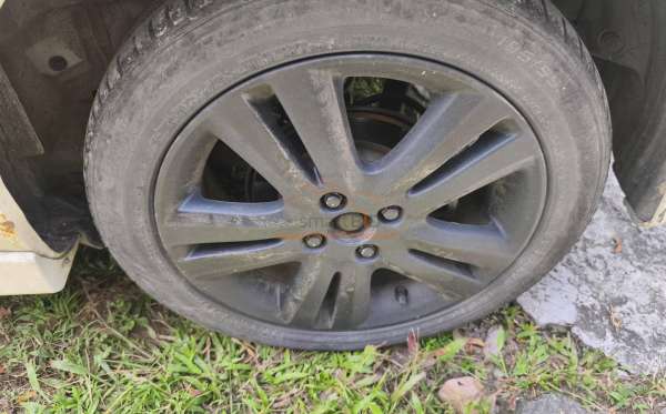 HONDA  JAZZ  GE8 1.5 E