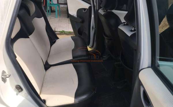 HONDA  JAZZ  GE8 1.5 E