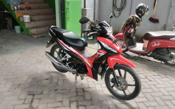 HONDA REVO X