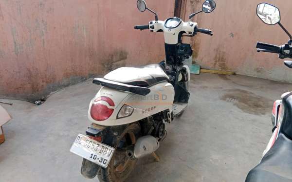 HONDA SCOOPY PRESTIGE