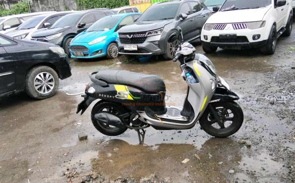 HONDA SCOOPY