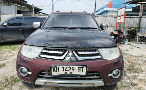 MITSUBISHI PAJERO SPORT DAKAR