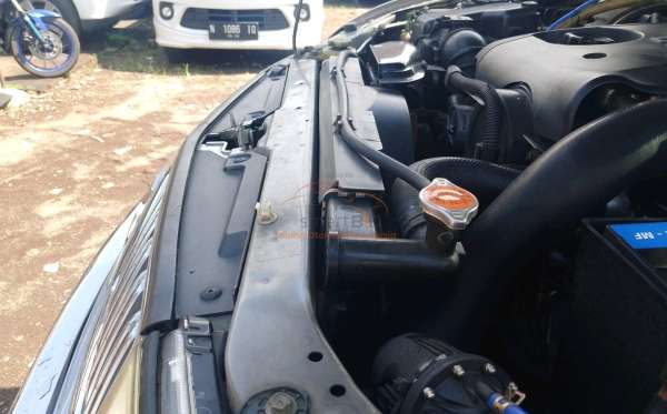 MITSUBISHI PAJERO SPORT 2.5 D EXCEED (4X2)