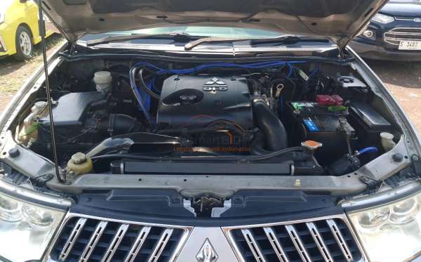 MITSUBISHI PAJERO SPORT 2.5 D EXCEED (4X2)