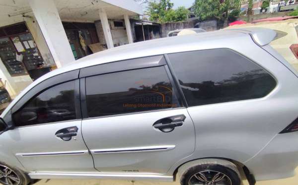 TOYOTA AVANZA