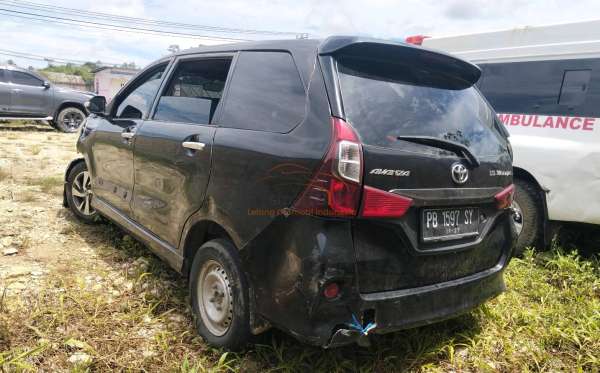 TOYOTA AVANZA
