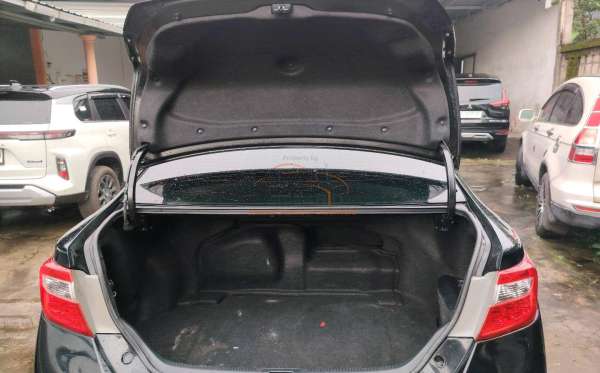 TOYOTA CAMRY 2.5L HYBRID