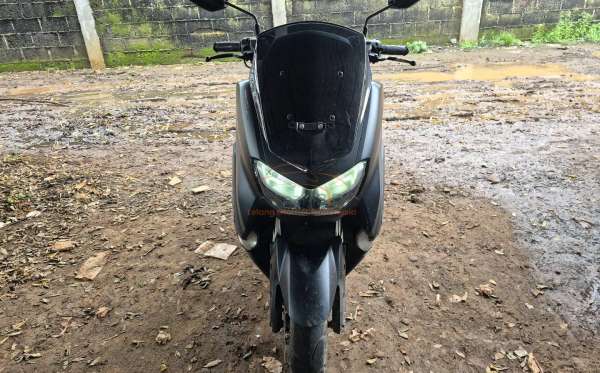 YAMAHA NMAX