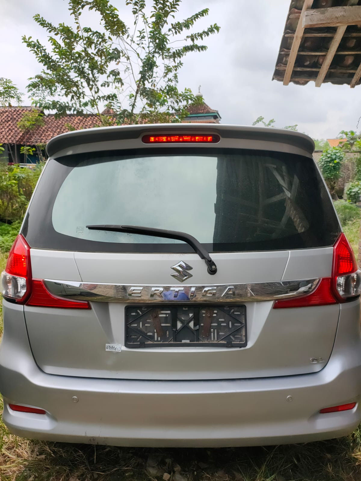 SUZUKI ERTIGA