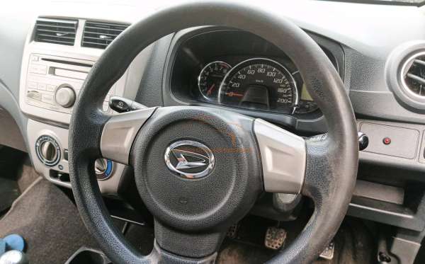 DAIHATSU AYLA 1.0 X