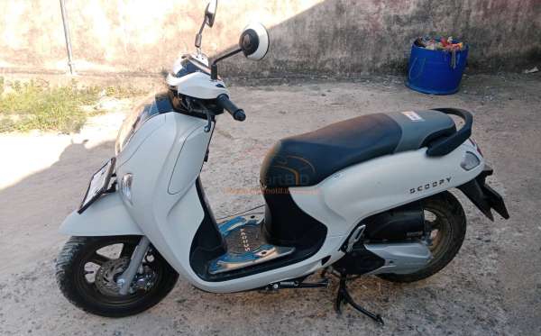 HONDA SCOOPY PRESTIGE