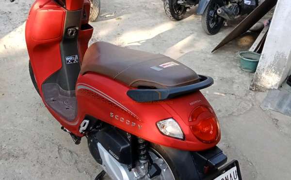 HONDA SCOOPY PRESTIGE