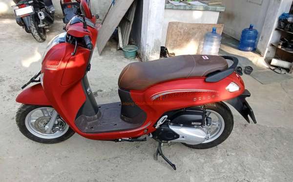 HONDA SCOOPY PRESTIGE