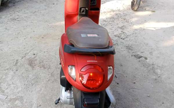 HONDA SCOOPY PRESTIGE