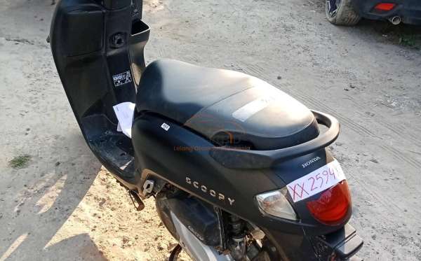 HONDA SCOOPY PRESTIGE