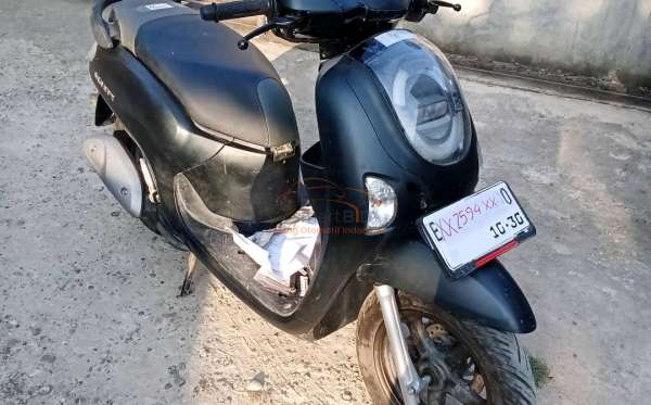 HONDA SCOOPY PRESTIGE