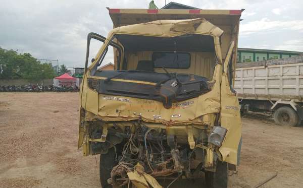 MITSUBISHI FE 74 HD 125 PS