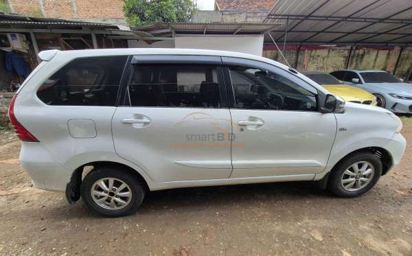 TOYOTA  AVANZA  1.3 G