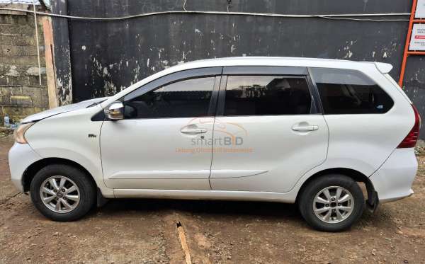 TOYOTA  AVANZA  1.3 G