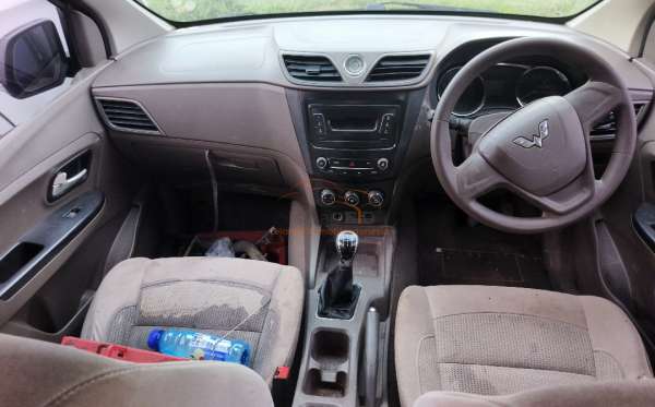 WULING CONFERO 1.5 (4X2)