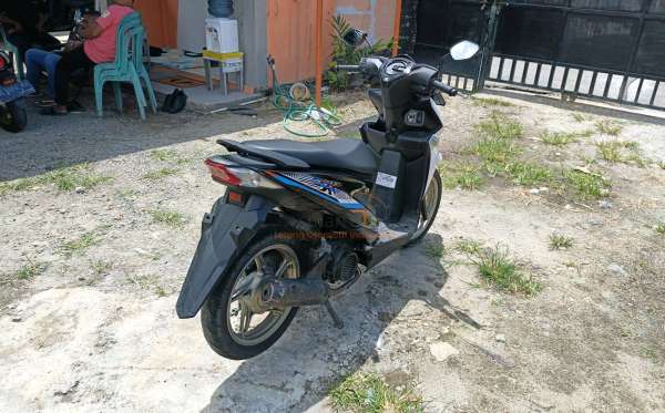 HONDA  BEAT