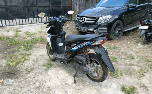 HONDA  BEAT