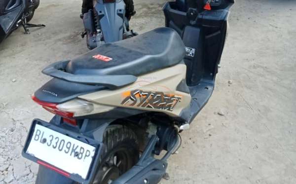 HONDA  BEAT STREET