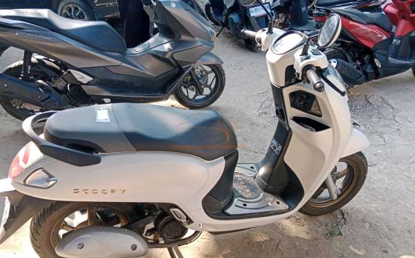 HONDA  SCOOPY