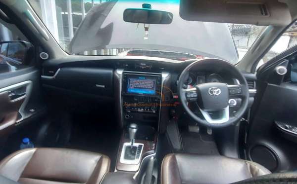 TOYOTA FORTUNER