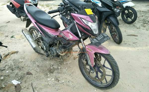 HONDA SONIC 150 R