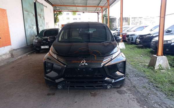 MITSUBISHI XPANDER