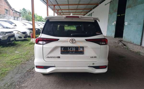 TOYOTA AVANZA