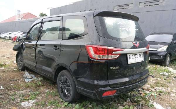 WULING CONFERO DB